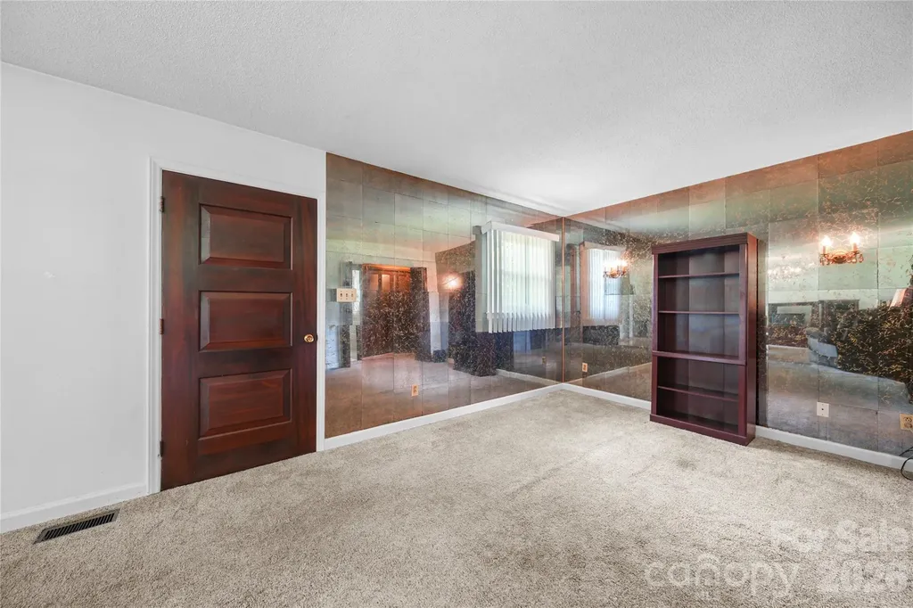 708 Mocksville Highway Statesville NC 28625