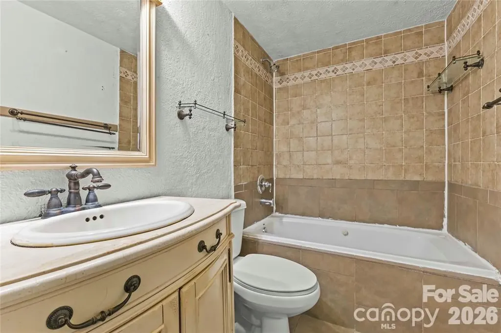 11826 Merriweather Drive Charlotte NC 28273