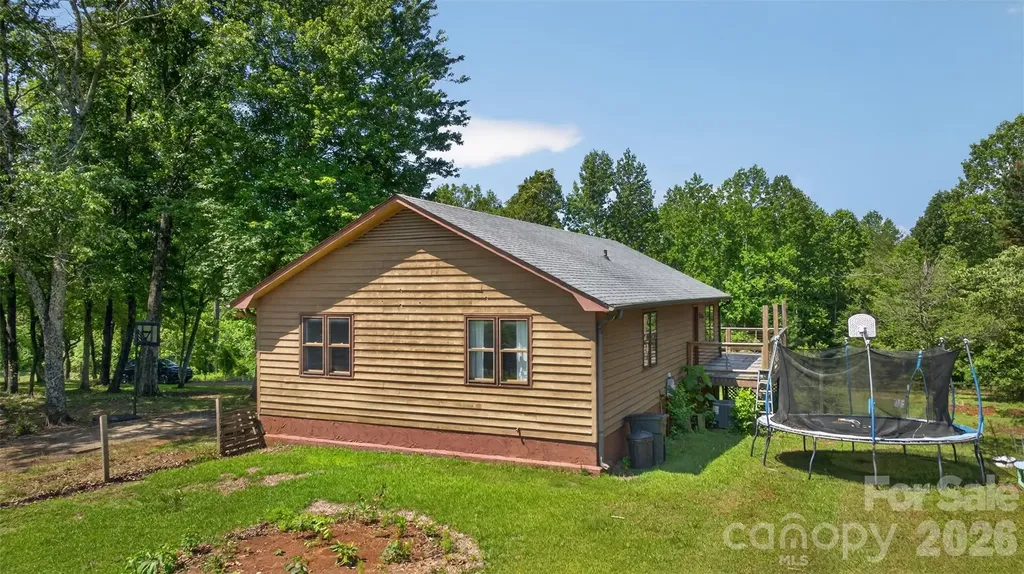 66 Misery Ridge Trail Mill Spring NC 28756