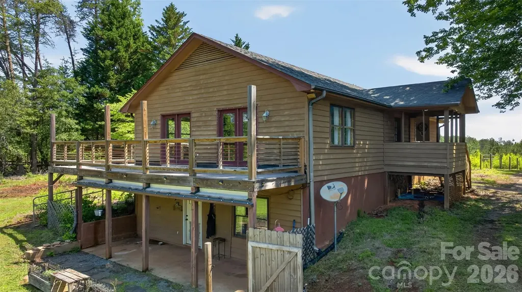 66 Misery Ridge Trail Mill Spring NC 28756