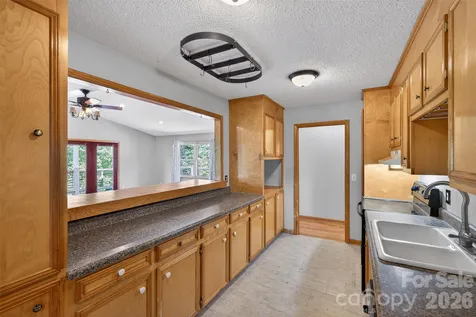 66 Misery Ridge Mill Spring NC 28756