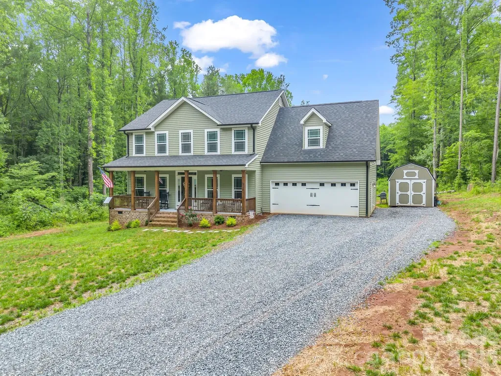 905 Rolling Road Lincolnton NC 28092
