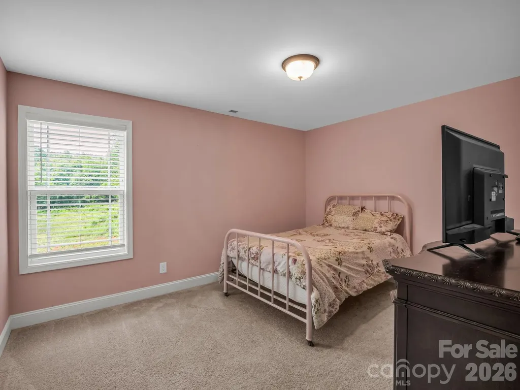 905 Rolling Road Lincolnton NC 28092