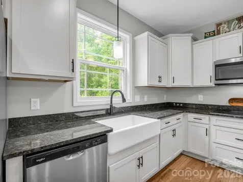 905 Rolling Road Lincolnton NC 28092