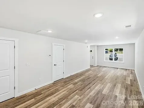 259/261 Vanderbilt Road Spartanburg SC 29301