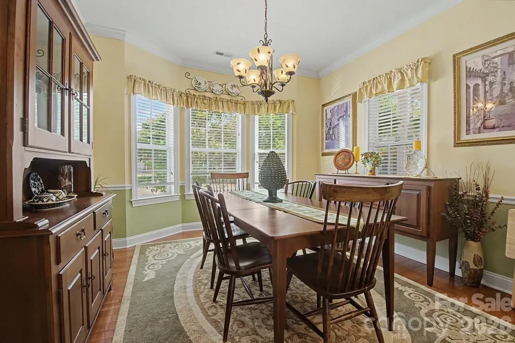606 Carriage Commons Drive Hendersonville NC 28791