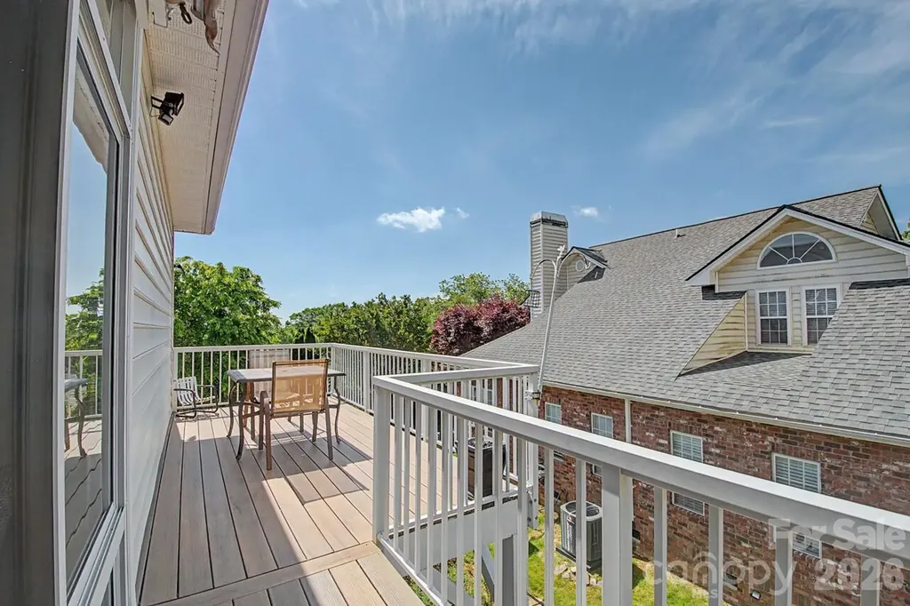 606 Carriage Commons Drive Hendersonville NC 28791