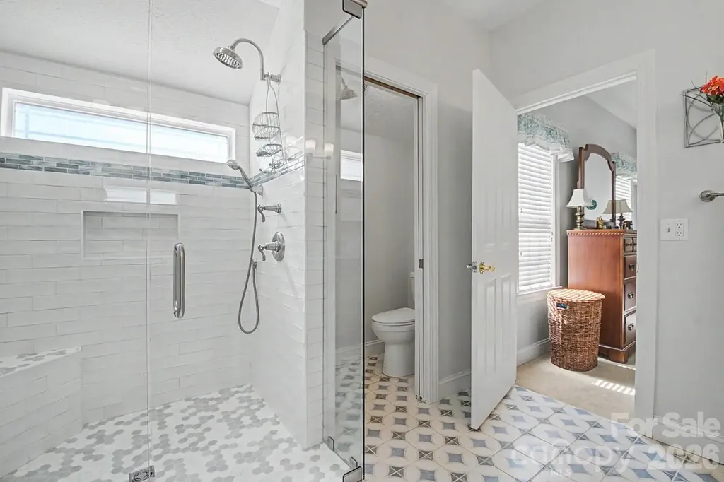 606 Carriage Commons Drive Hendersonville NC 28791