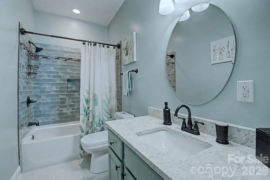 606 Carriage Commons Drive Hendersonville NC 28791