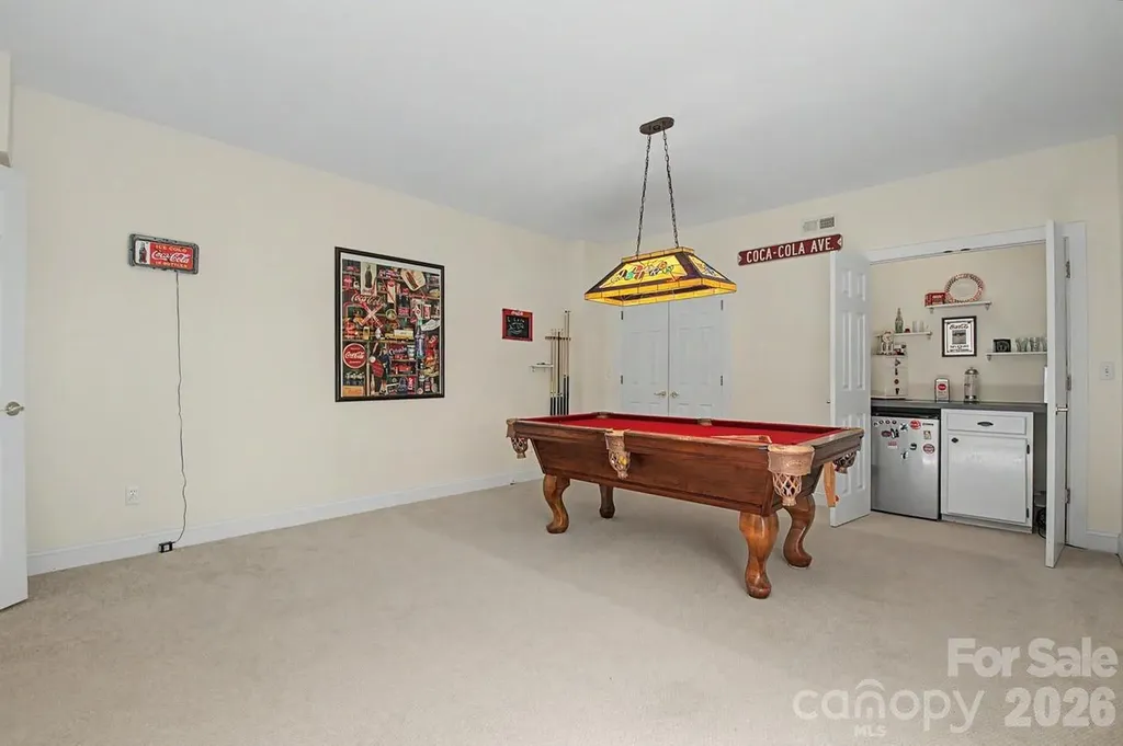 606 Carriage Commons Drive Hendersonville NC 28791