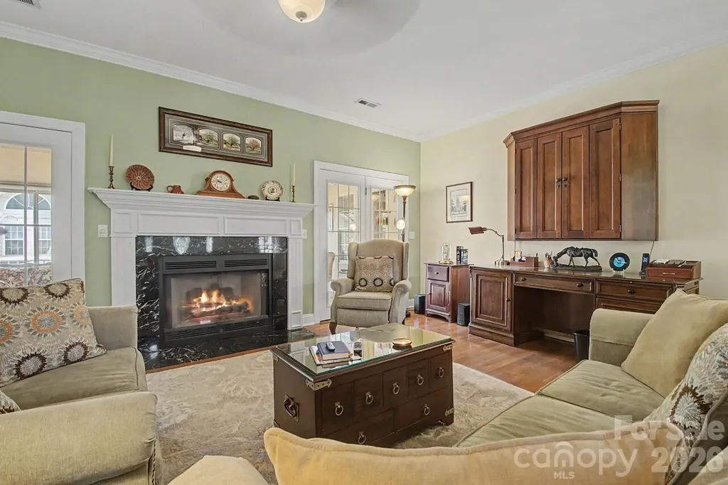 606 Carriage Commons Drive Hendersonville NC 28791