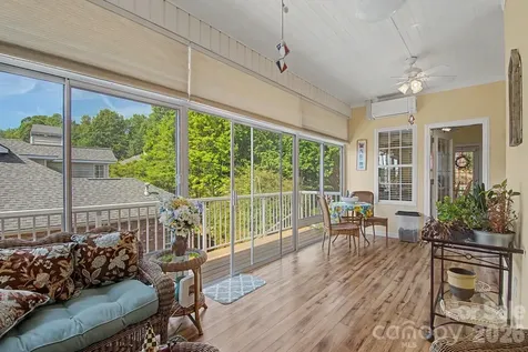 606 Carriage Commons Drive Hendersonville NC 28791