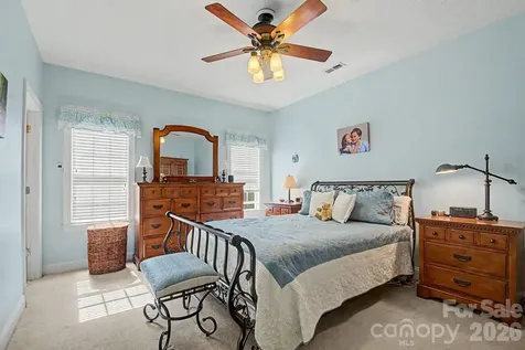 606 Carriage Commons Drive Hendersonville NC 28791