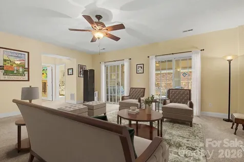 606 Carriage Commons Drive Hendersonville NC 28791