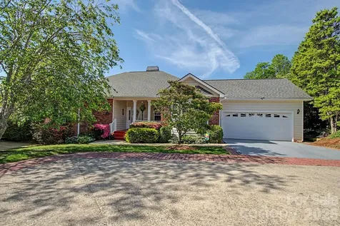 606 Carriage Commons Drive Hendersonville NC 28791