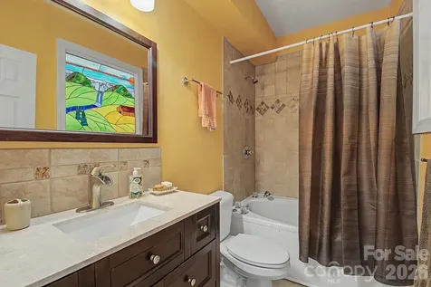 606 Carriage Commons Drive Hendersonville NC 28791