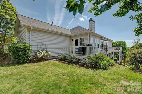 606 Carriage Commons Drive Hendersonville NC 28791