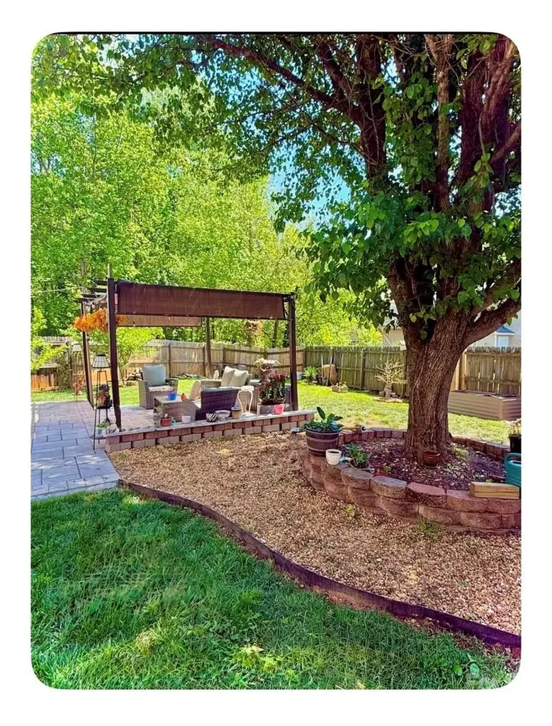 409 Goosedown Court Charlotte NC 28216