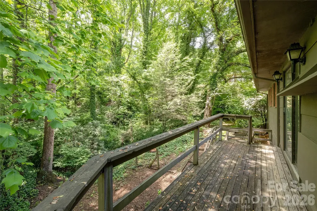 102 Valley Vista Drive Black Mountain NC 28711