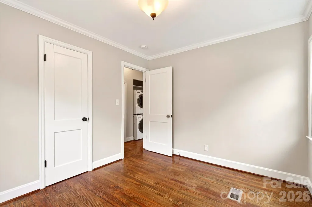 24 Dallas Street Asheville NC 28806