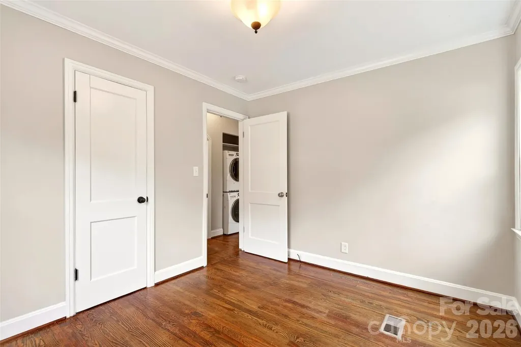 24 Dallas Street Asheville NC 28806