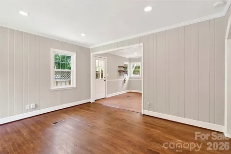 24 Dallas Street Asheville NC 28806