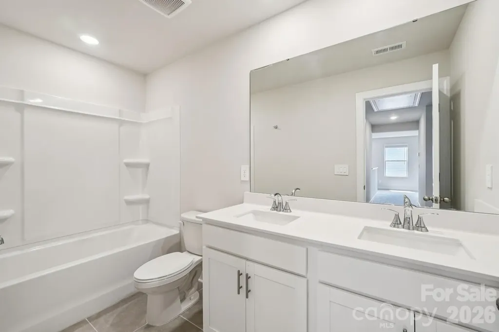 2452 Chartwell Street Stanley NC 28164