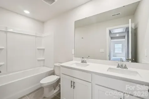 2452 Chartwell Street Stanley NC 28164