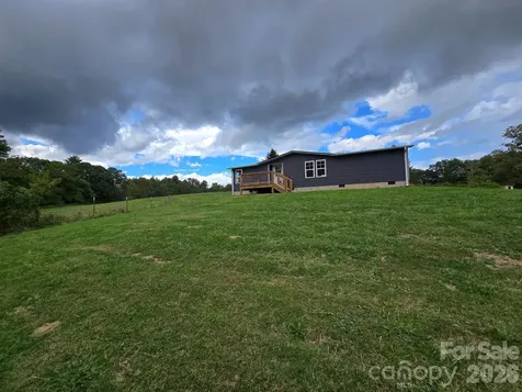 128 Cook Lane Mills River NC 28759