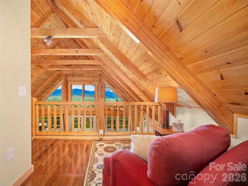 483 Birdie Lane Bakersville NC 28705