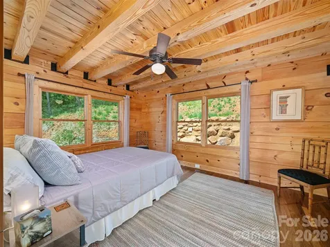 483 Birdie Lane Bakersville NC 28705
