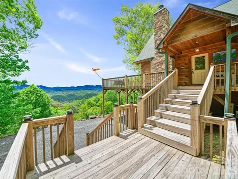 483 Birdie Lane Bakersville NC 28705