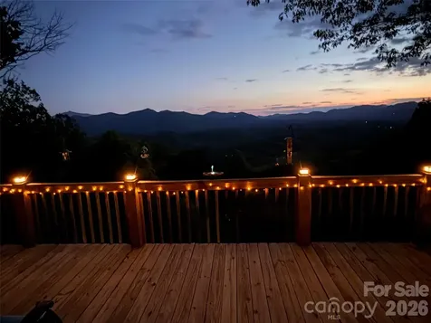 483 Birdie Lane Bakersville NC 28705