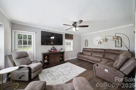 1516 Lowrys Highway Chester SC 29706