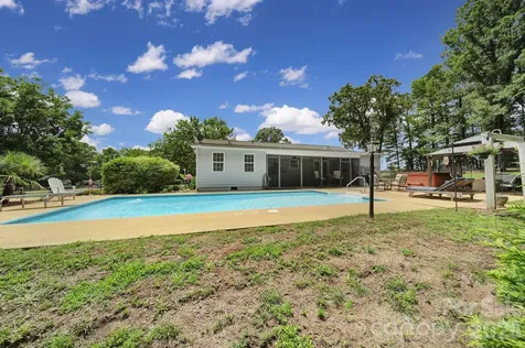 1516 Lowrys Highway Chester SC 29706