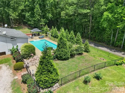 1516 Lowrys Highway Chester SC 29706