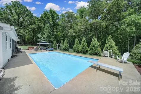 1516 Lowrys Highway Chester SC 29706