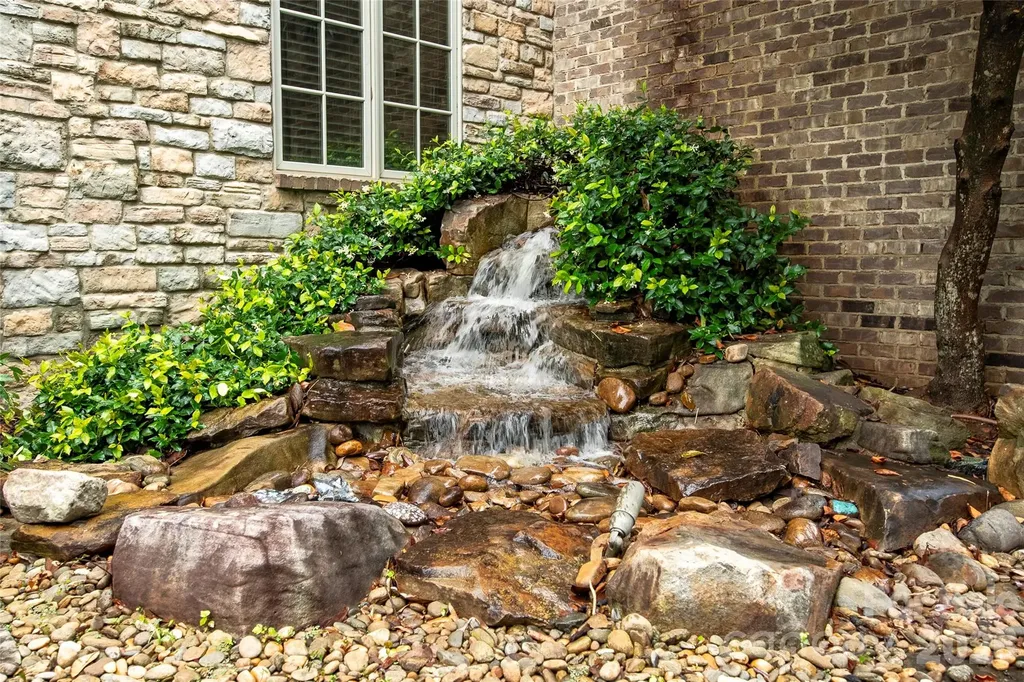 1616 Lookout Circle Waxhaw NC 28173