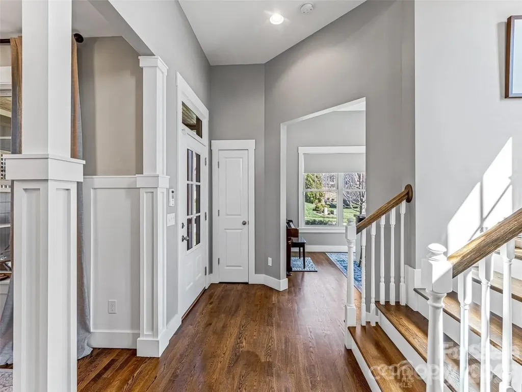61 Barnrock Drive Mills River NC 28759