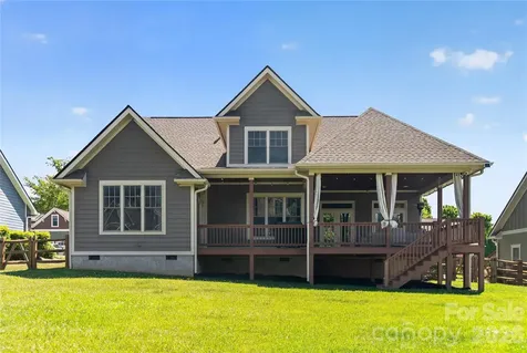 61 Barnrock Drive Mills River NC 28759