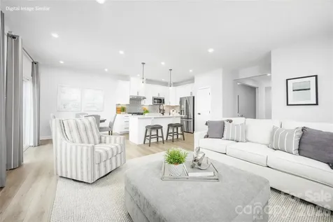 917 Heathway Drive Charlotte NC 28213