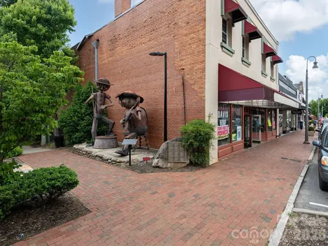 101 N Main Street Waynesville NC 28786