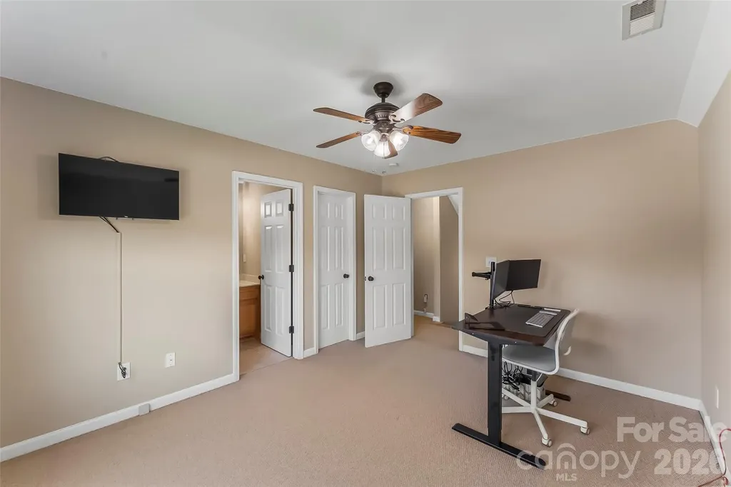 2103 Olde Pond Court SE Hudson NC 28638