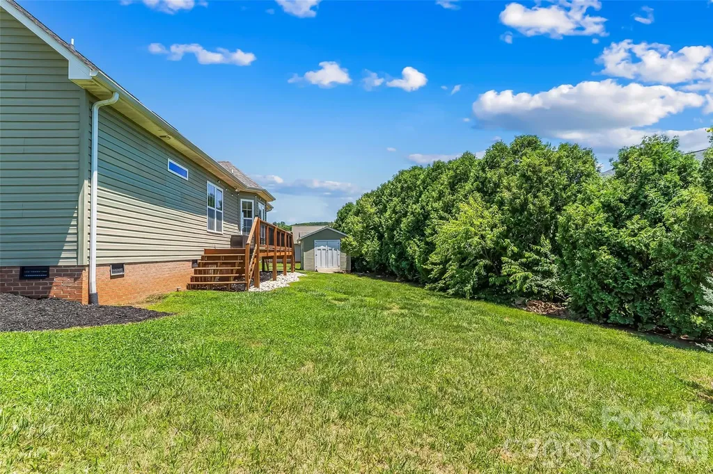 2103 Olde Pond Court SE Hudson NC 28638