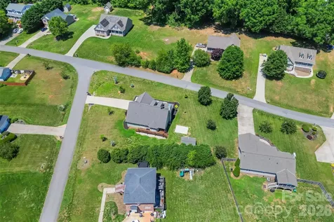 2103 Olde Pond Court SE Hudson NC 28638