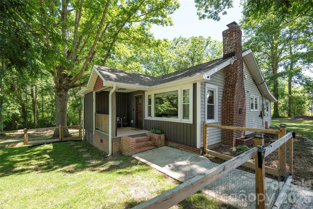 40 Dove Haven Lane Hendersonville NC 28791