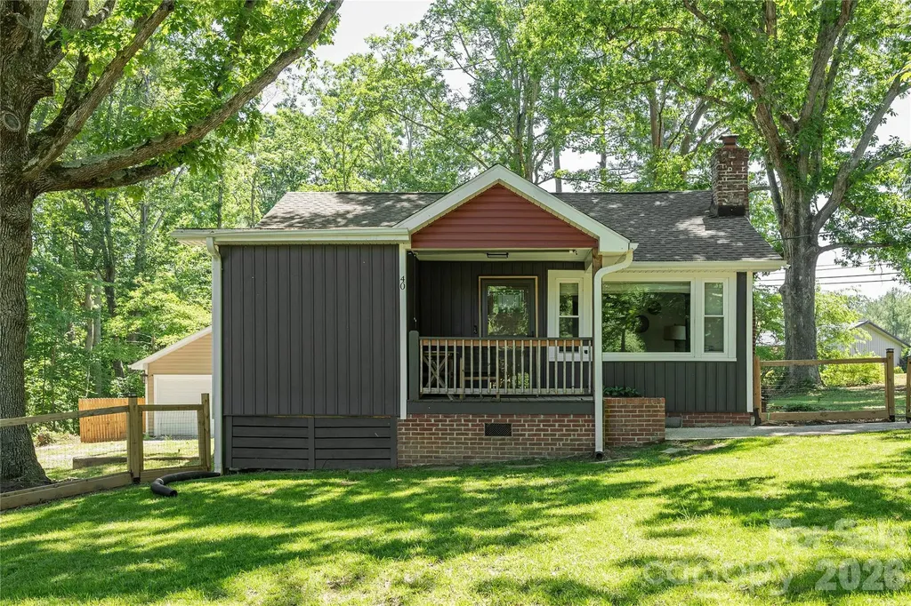 40 Dove Haven Lane Hendersonville NC 28791