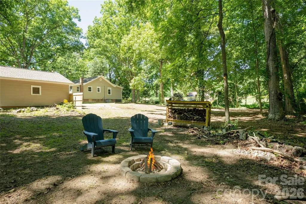 40 Dove Haven Lane Hendersonville NC 28791