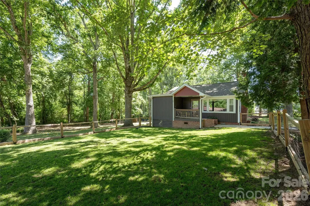 40 Dove Haven Lane Hendersonville NC 28791