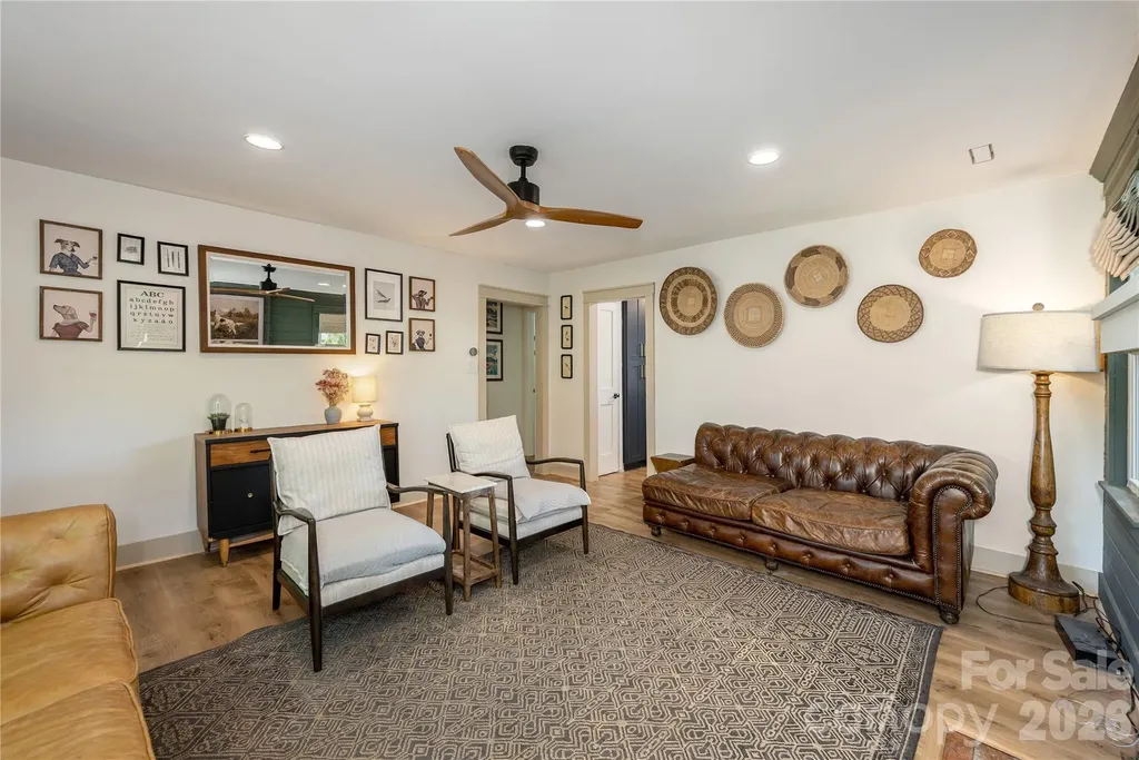 40 Dove Haven Lane Hendersonville NC 28791